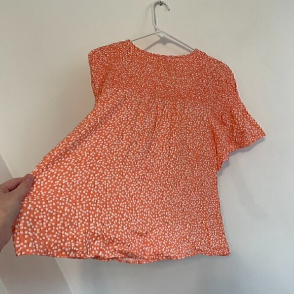 URBAN ROMANTICS URBAN OUTFITTERS UO Orange Speckled Short Sleeve Smocked Blouse - Picture 9 of 9